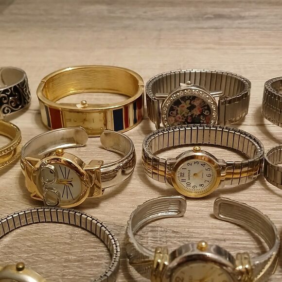 Lot 35+ Watches Parts/Repair ALL Metal Timex Seiko Nine West Anne Klein Armitron Lot 35+ watches parts/repair - Gem main image 3